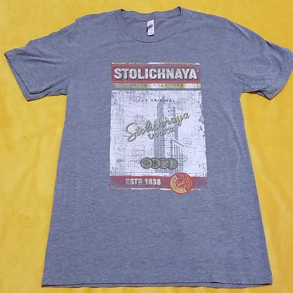 Stoli tee